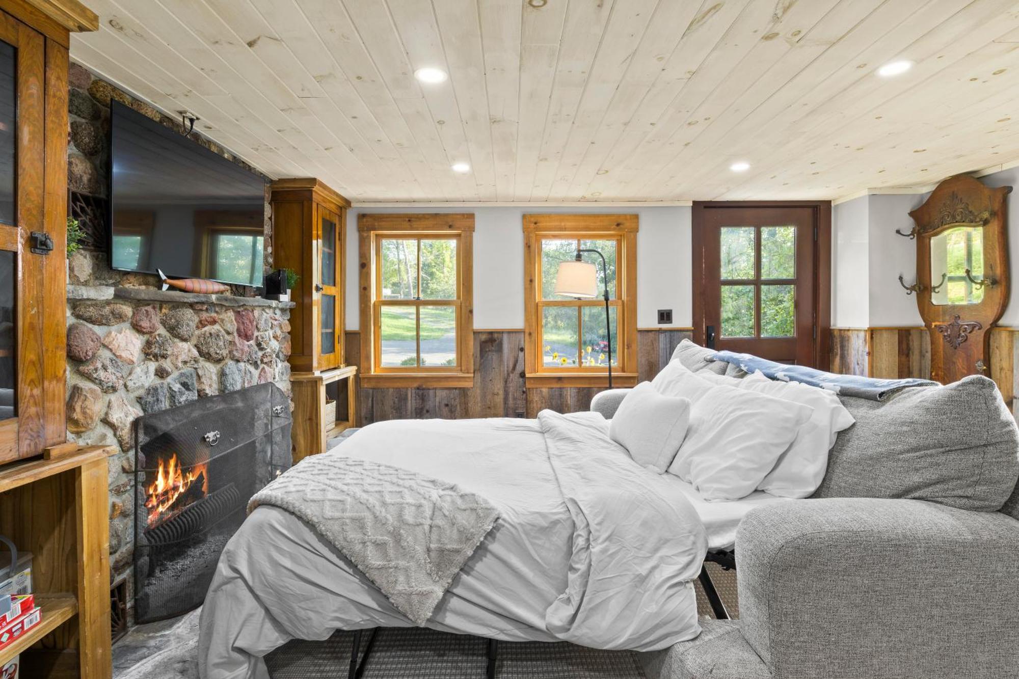 Cozy Two Bedroom Home On Canandaigua Lake Rushville Ngoại thất bức ảnh