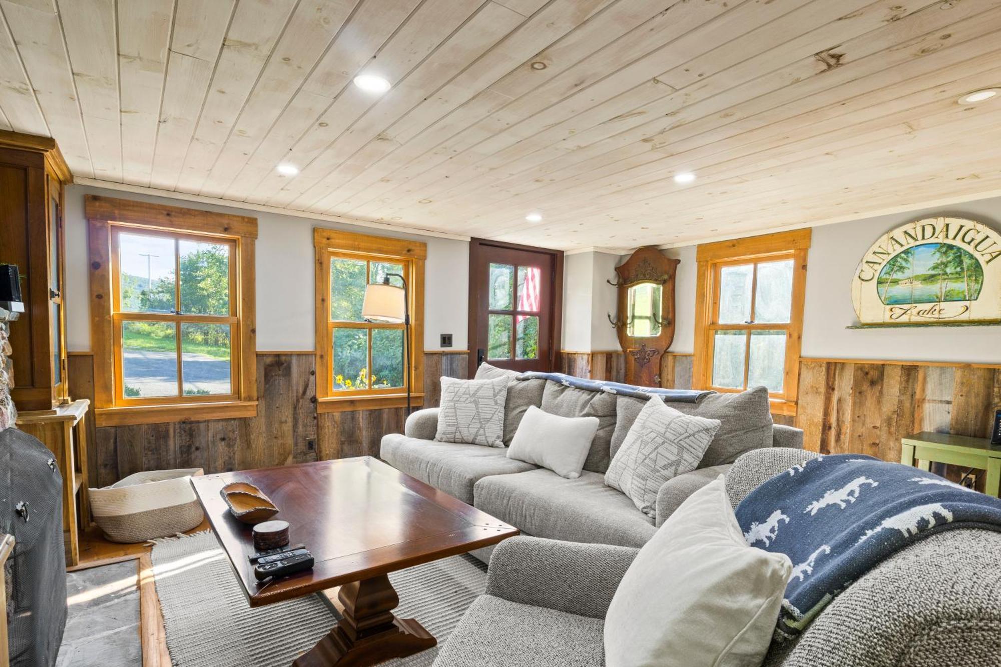 Cozy Two Bedroom Home On Canandaigua Lake Rushville Ngoại thất bức ảnh